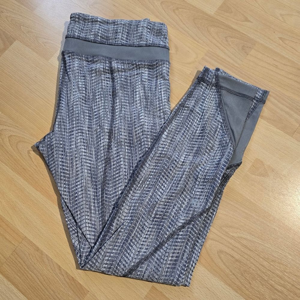 LULULEMON arrow jacquard tights